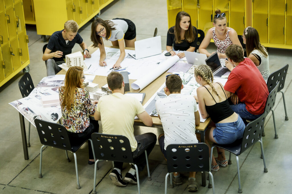 středoškoláci na 3denní stáži na fakultě stavební ČVUT